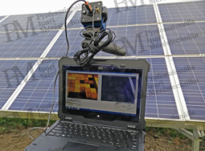 Nappali elektrolumineszcenciás vizsgálatra alkalmas infrakamera
